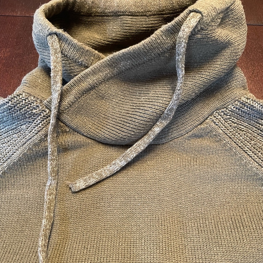 Cozy Knit Men’s Sweater